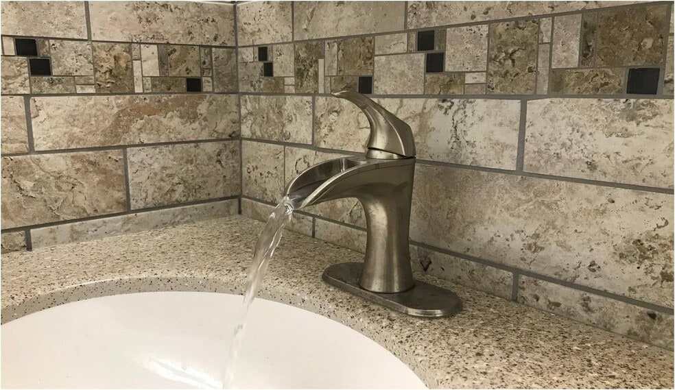 Building Photo - 18 John St