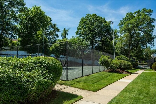 Building Photo - Plainview