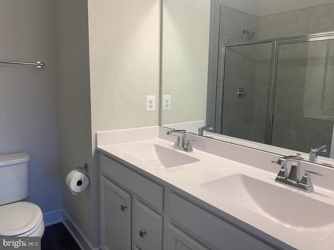 Building Photo - 14036 Sunrise Valley Dr