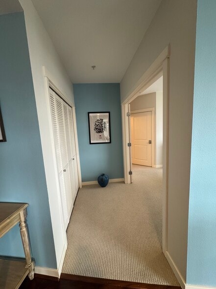 Building Photo - 190 Harbor Sq Loop NE