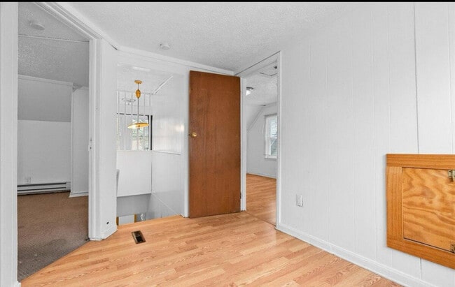 Building Photo - 410 Dunlap St