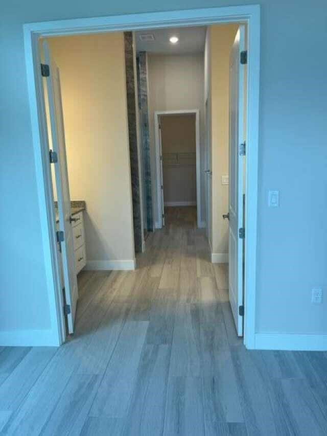 Building Photo - 7813 Deer Lake Ct