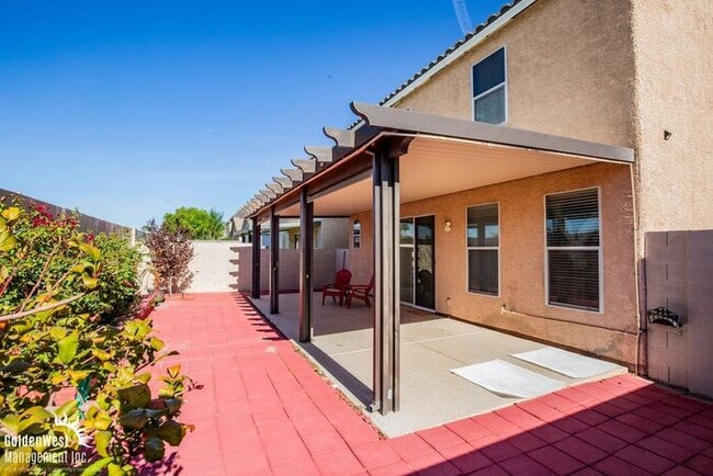 Building Photo - Gorgeous 3Bdm 2.5Ba Two-Story Home in Squire Village in a Gated Community!