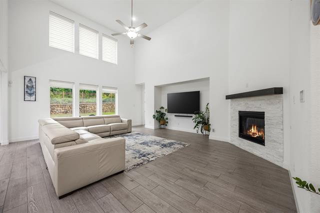 Building Photo - 10736 Smoky Oak Trail
