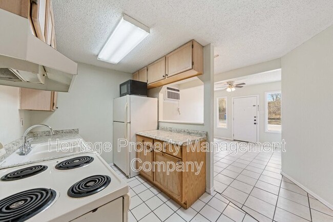 Building Photo - 801 Rittiman Rd