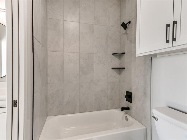 Building Photo - 25198 Scarlett St