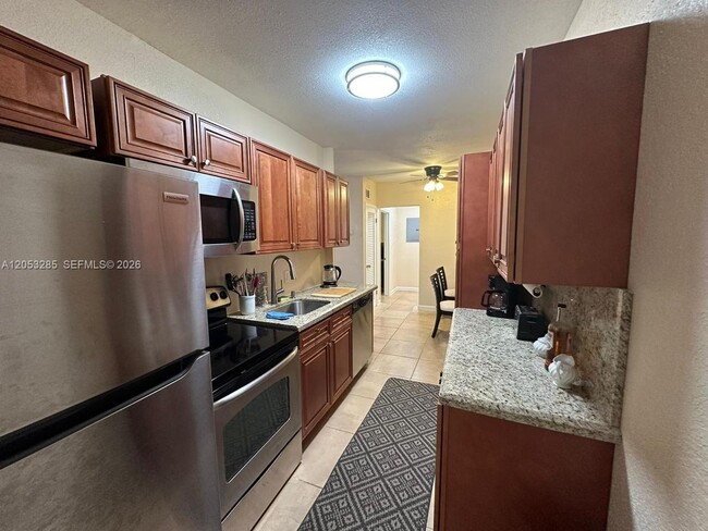 Building Photo - 2600 S Ocean Dr