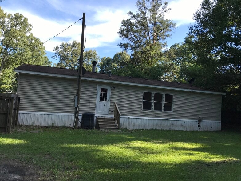 Building Photo - 105 Goshen Ct