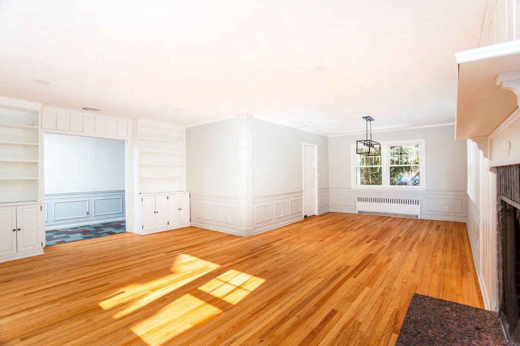 Building Photo - 198 Valley Rd