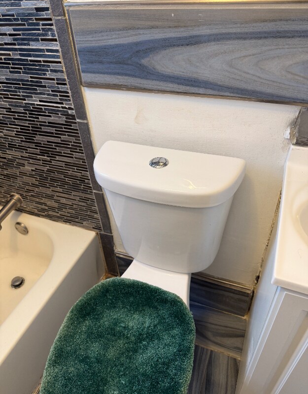 Building Photo - 7316 Park Dr