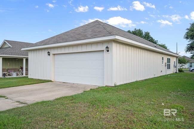 Building Photo - 24154 Veranda Cir