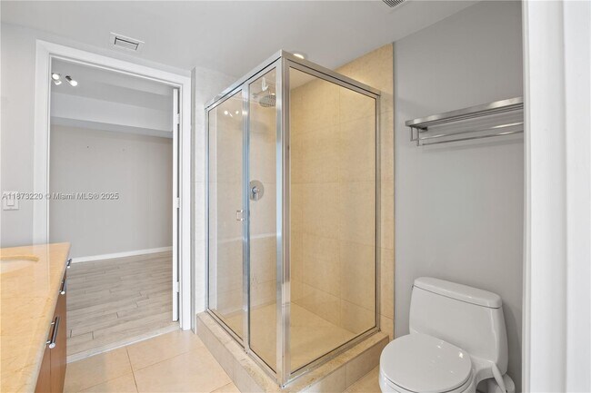 Building Photo - 50 Biscayne Blvd