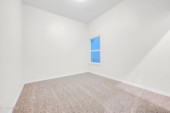 Building Photo - 13257 Coldham St