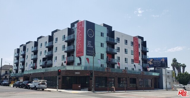 Building Photo - 1019 S Catalina St