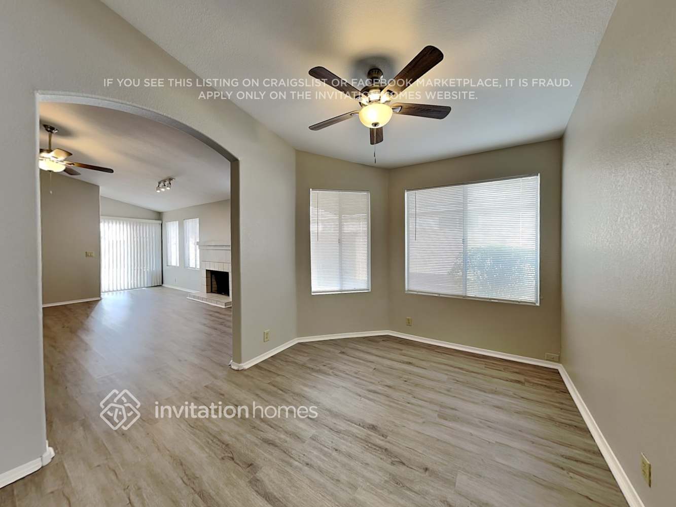 Building Photo - 11028 N 59th Dr