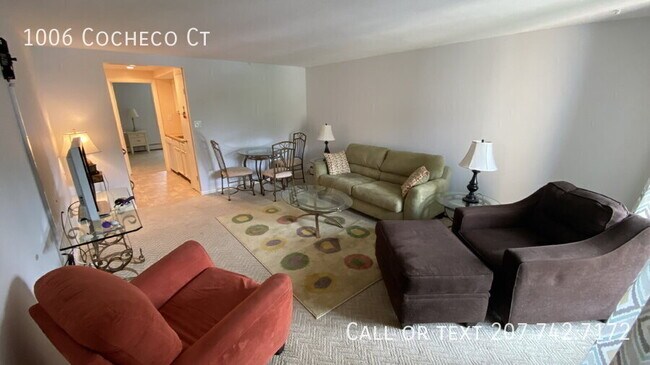 Building Photo - 1006 Cocheco Ct