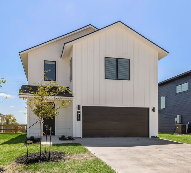 Building Photo - 3007 Alpha Wolf Ct