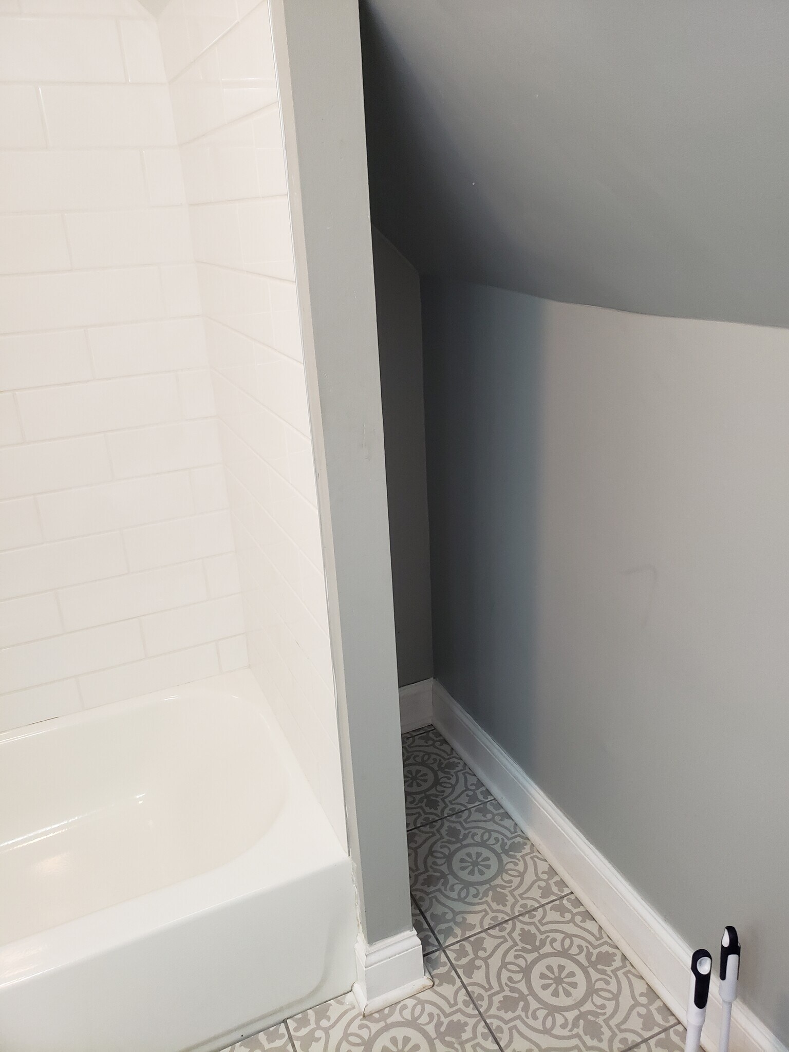 Bathroom view 4 - 46 Dennis St