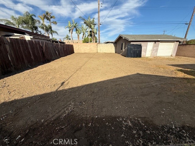 Building Photo - 10087 Bel Air Ave