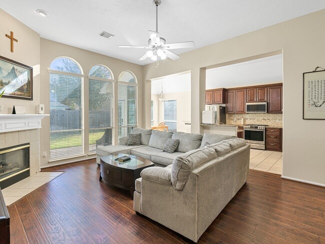 Building Photo - 3319 Shadowbark Dr