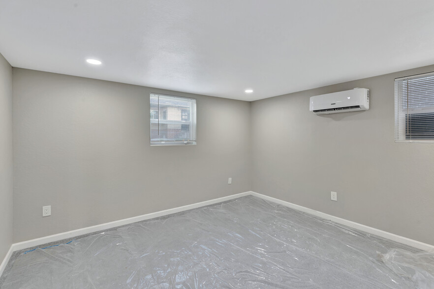 Building Photo - 1537 Fairfax St
