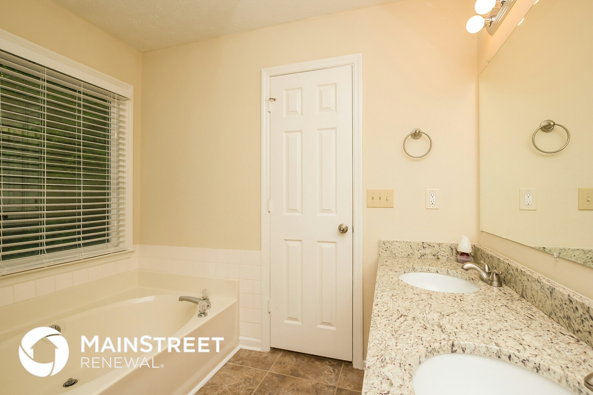 Building Photo - 1035 Bettina Ct