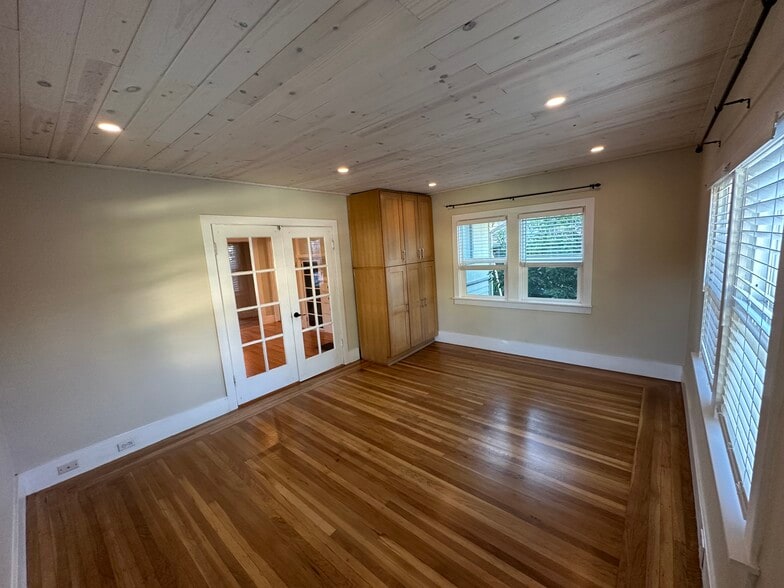 Building Photo - 2755 Vallecito Pl