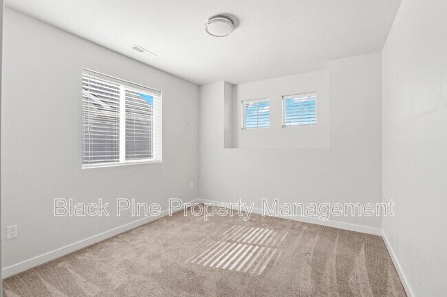 Building Photo - 4443 W Sunny Cove St