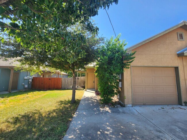 Primary Photo - 3/2/1 Duplex w/ Stained Concrete Floors Th...