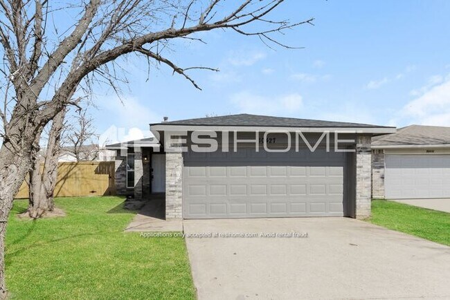 Building Photo - 10427 Blackjack Oaks Dr