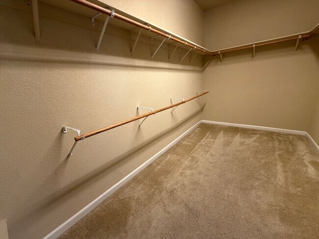 Building Photo - Spacious 4-Bedroom Elk Grove Home with Updated Kitchen, Quartz Countertops! VIEW TODAY!