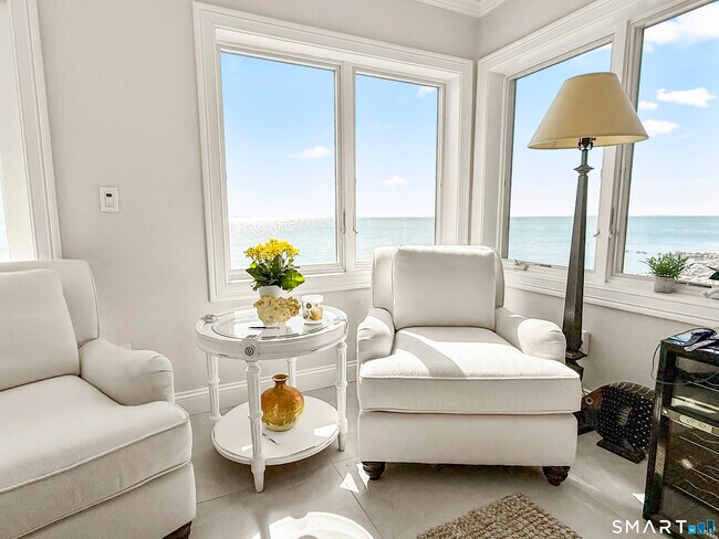 Building Photo - 41 Hillside Ave