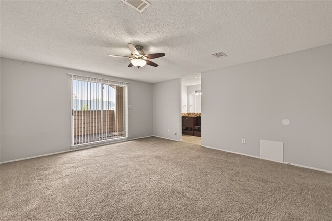 Building Photo - 1806 Foxlake Dr