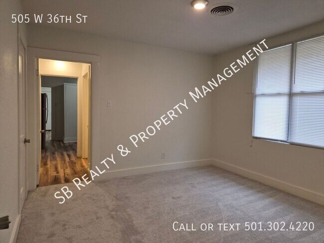 Building Photo - 505 W 36th St