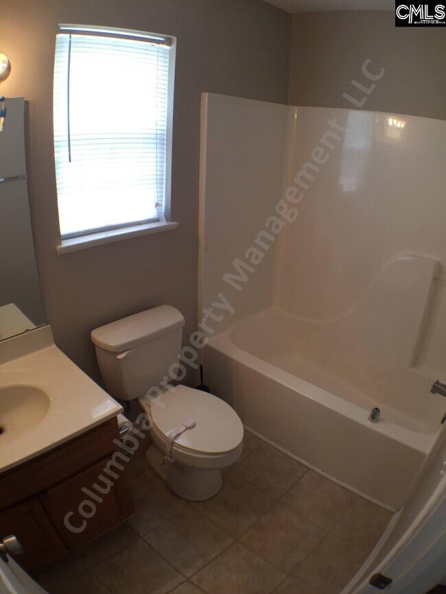 Building Photo - 541 Summit Terrace Ct