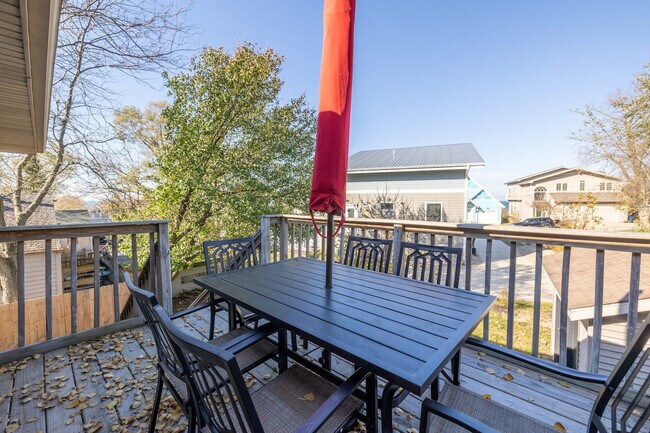 Building Photo - 204 Washington Park Blvd