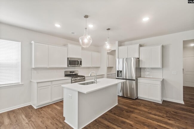 Building Photo - 1021 Skidaway Dr