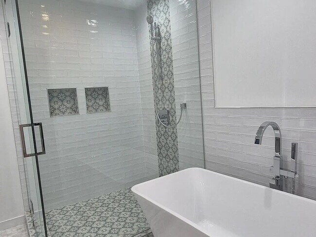 Building Photo - NO MIN CREDIT SCORE REQUIRED, BK OKAY, PAS...