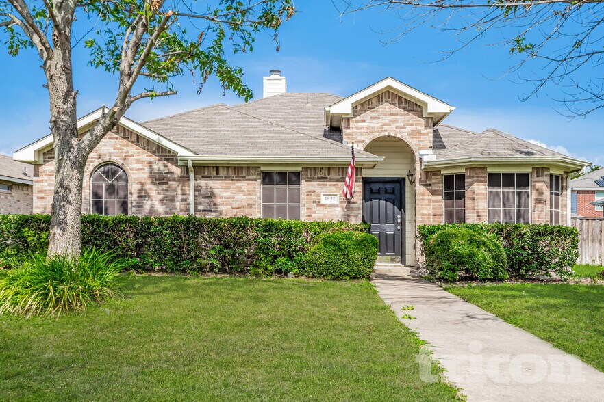 Primary Photo - 1832 McNeely St