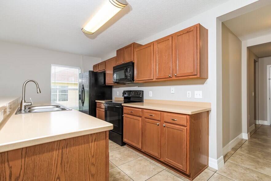 Building Photo - 4505 Barbados Loop