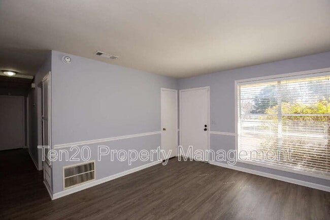 Building Photo - 6219 Stoneway Dr