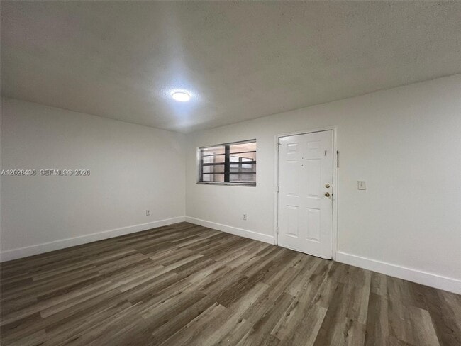 Building Photo - 5644 W 25th Ct