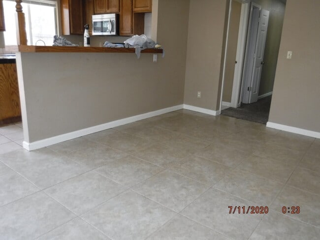 Building Photo - 1706 Brookglen Dr