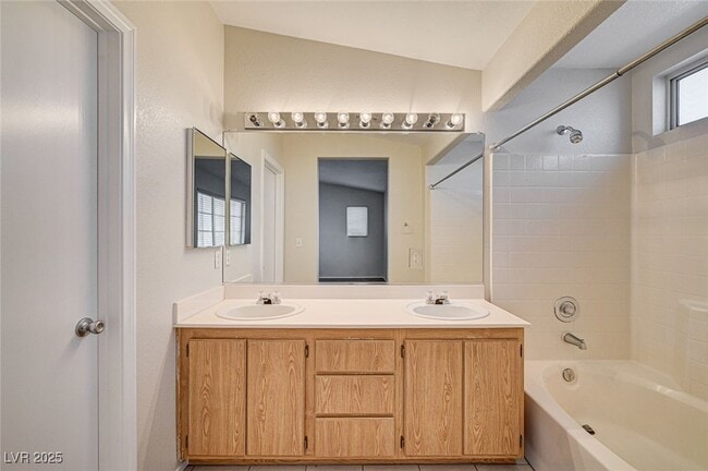 Building Photo - 9559 Belle Reserve St