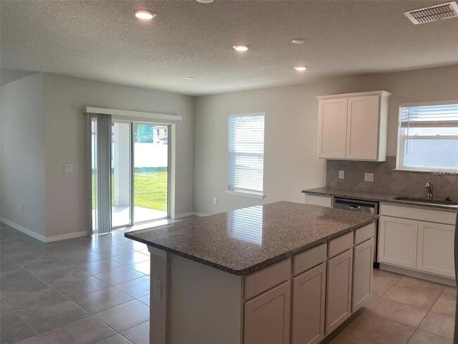 Building Photo - 9643 Summers Cay Cir