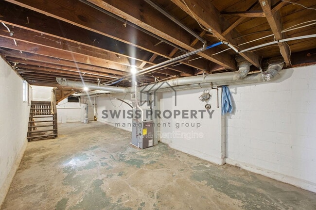 Building Photo - 417 S Huron Ave