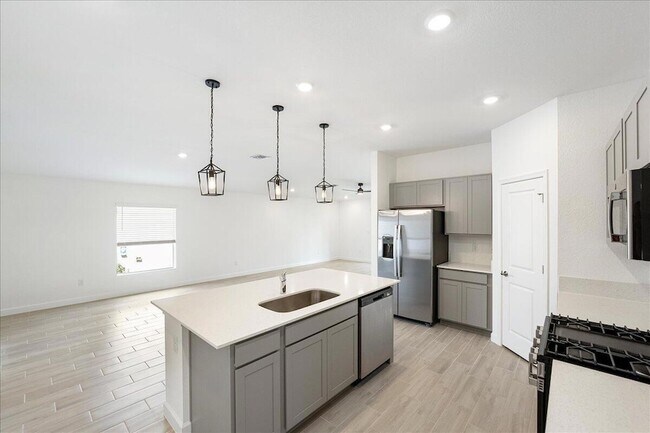 Building Photo - 6331 Windwood Wy