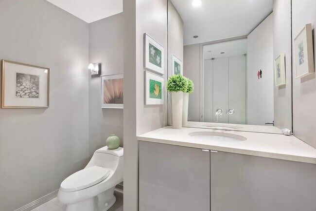 Building Photo - 680 N Lake Shore Dr