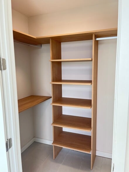 Building Photo - 112 NW 31st St