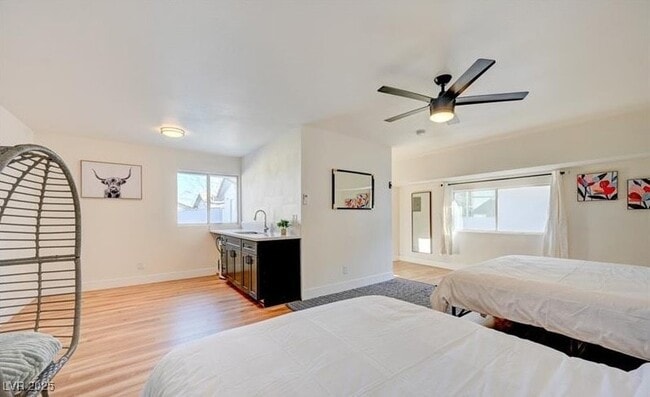 Building Photo - 1821 E Oakey Blvd